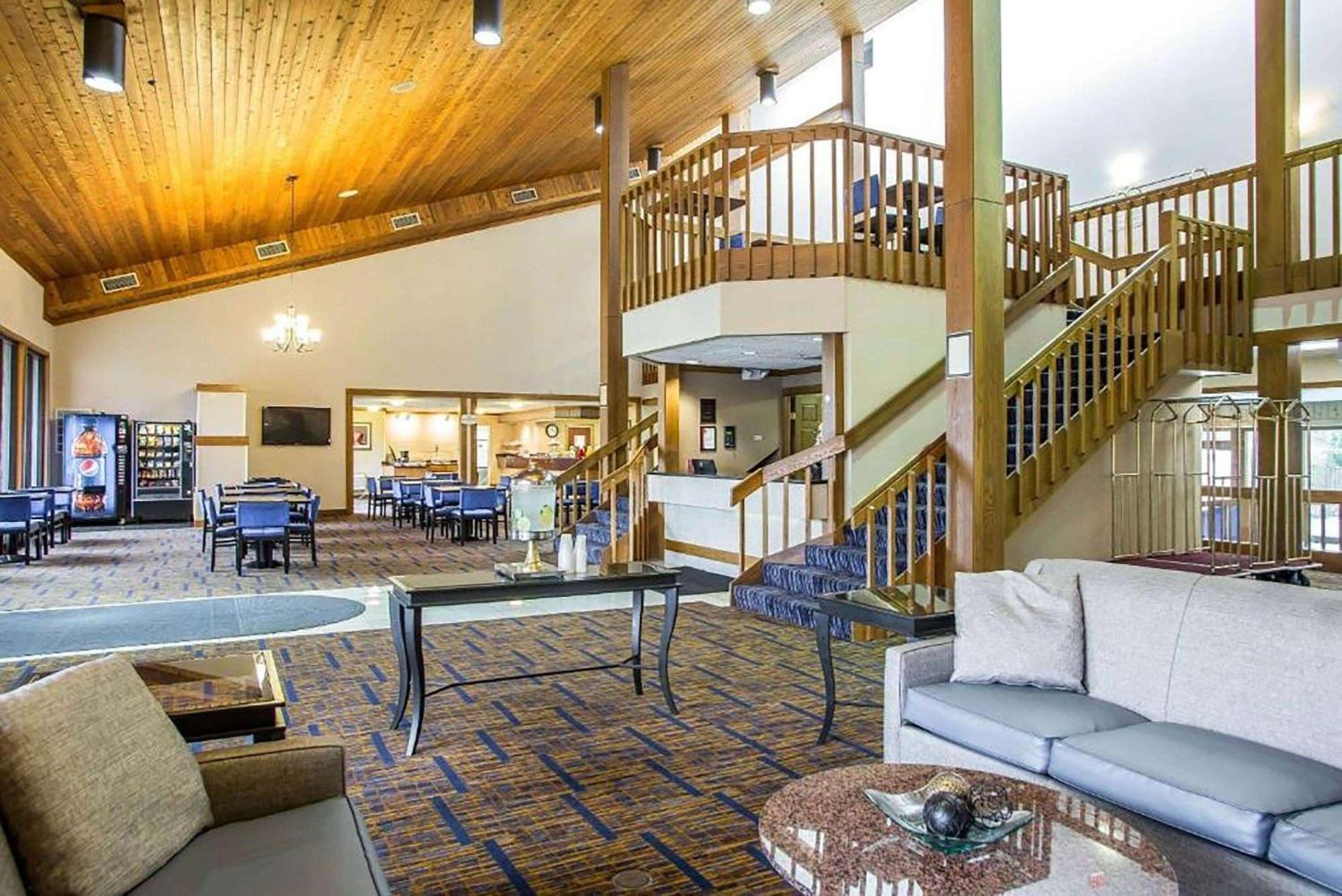 Howard Johnson By Wyndham Merrillville
