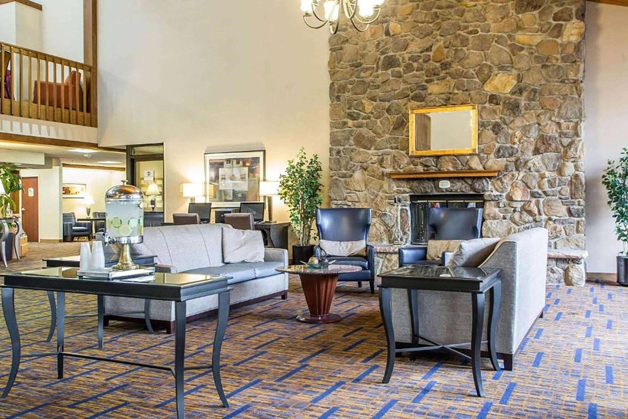 Howard Johnson By Wyndham Inn